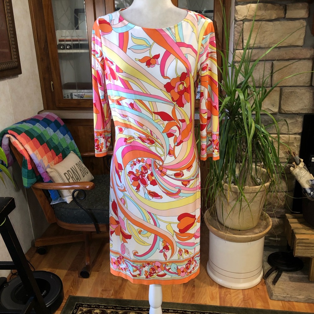 London Times Retro Swirl Midi Dress in White, Pink, Orange, Yellow